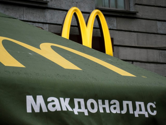 McDonald&rsquo;s может возобновить работу в России под другим брендом