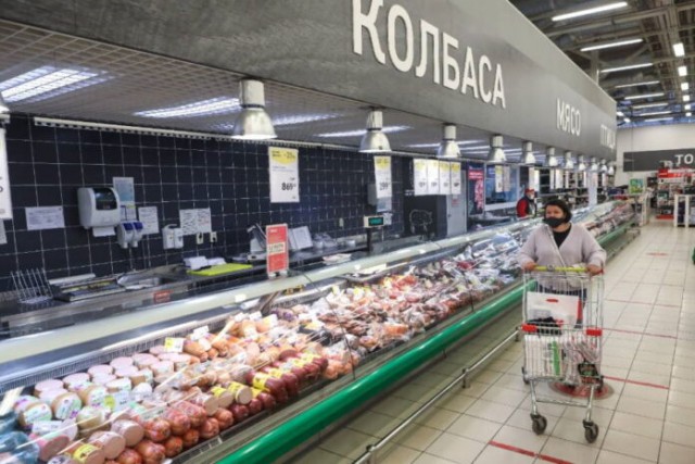 Производители колбас и сосисок предупредили о росте цен на свою продукцию